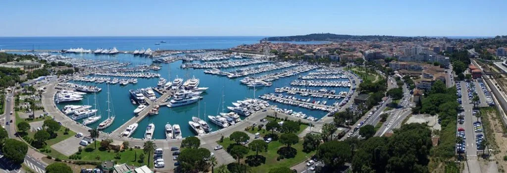 Port Vauban à Antibes – service de VTC haut de gamme avec Trip Riviera